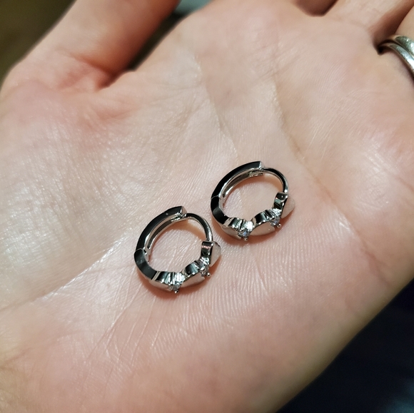 New Fashion Heart 925 Silver Hoop Earrings - Picture 7 of 13